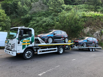 Photo gallery of towing service